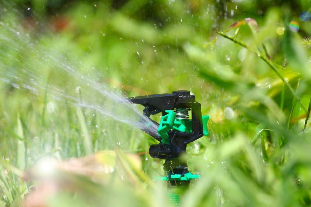 通過節(jié)水領(lǐng)域研究，為青海農(nóng)牧業(yè)生產(chǎn)提供發(fā)展動力